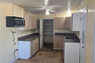 2001 E Forrest St, Victoria, TX 77901 - Photo 7