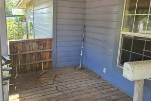 2001 E Forrest St, Victoria, TX 77901 - Photo 15