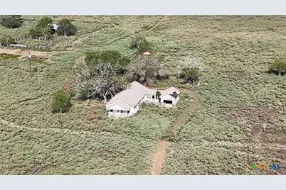 1665 Garrett Road, Yoakum, TX 77995 - Photo 27