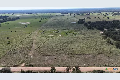 1665 Garrett Road, Yoakum, TX 77995 - Photo 35