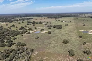 1665 Garrett Rd, Yoakum, TX 77995 - Photo 25