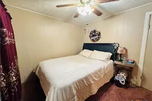 735 San Antonio Ave, Seguin, TX 78155 - Photo 11