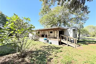 204 Hope St, Yoakum, TX 77995 - Photo 1