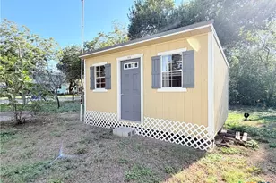 204 Hope St, Yoakum, TX 77995 - Photo 21