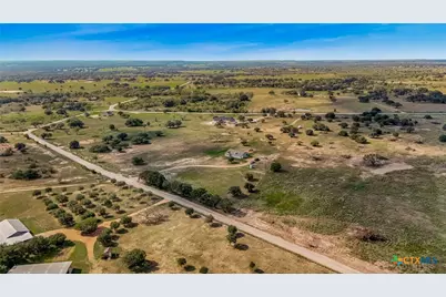 306 Cr 430 Road, Hallettsville, TX 77964 - Photo 33