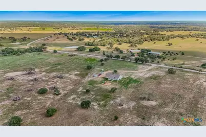 306 Cr 430 Road, Hallettsville, TX 77964 - Photo 29