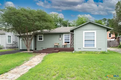 1345 Lee Street, New Braunfels, TX 78130 - Photo 1