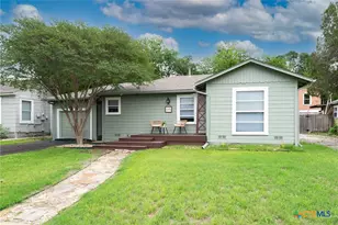1345 Lee St, New Braunfels, TX 78130 - Photo 1