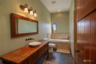5904 Old Yoakum Rd, Cuero, TX 77954 - Photo 21