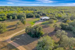 326 Pebble Dr, Victoria, TX 77905 - Photo 1