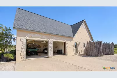5904 Old Yoakum Road, Cuero, TX 77954 - Photo 5