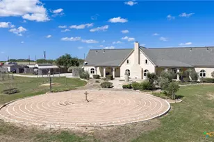 5904 Old Yoakum Rd, Cuero, TX 77954 - Photo 7