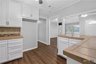 3504 Avondale St, Victoria, TX 77901 - Photo 17