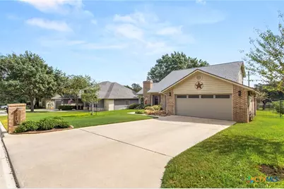 510 Oak Tree Lane, New Braunfels, TX 78130 - Photo 3