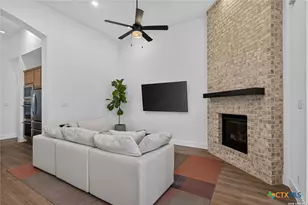 738 Borchers Blvd, New Braunfels, TX 78132 - Photo 7
