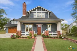 509 E Wendel St, Shiner, TX 77984 - Photo 1