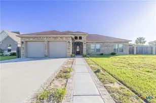 202 Golden Way, Port Lavaca, TX 77979 - Photo 1