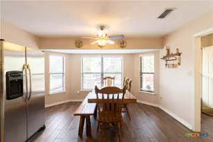 2 N Robin Dr, Morgans Point, TX 76513 - Photo 7