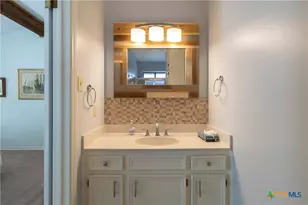 2 N Robin Dr, Morgans Point, TX 76513 - Photo 23