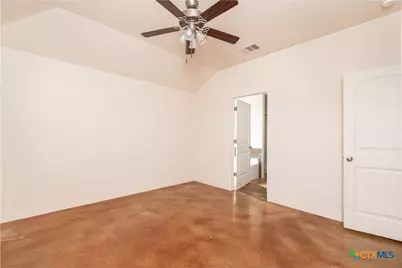 6702 Black Springs Drive, Killeen, TX 76549 - Photo 9