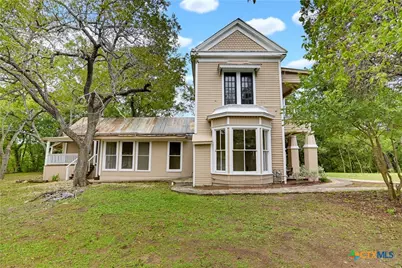 221 W Washington Street, Seguin, TX 78155 - Photo 5