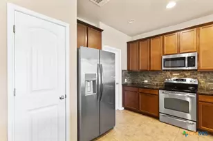 129 Enchanted View, Cibolo, TX 78108 - Photo 7