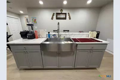 308 Nash Street, Cuero, TX 77954 - Photo 7