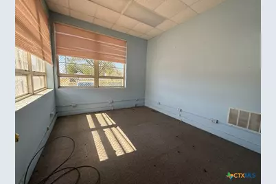 719 S 13th Street, Temple, TX 76504 - Photo 5