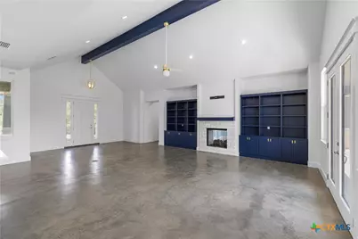 489 County Road 383, Hallettsville, TX 77964 - Photo 15