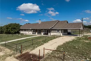 15103 Ranch Rd 101, Lampasas, TX 76550 - Photo 7