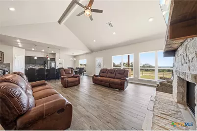 15103 Ranch Road 101, Lampasas, TX 76550 - Photo 11