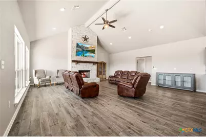 15103 Ranch Road 101, Lampasas, TX 76550 - Photo 9