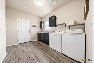 15103 Ranch Rd 101, Lampasas, TX 76550 - Photo 29