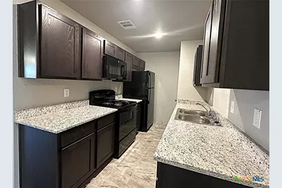 1610 Risen Star Lane #B, Copperas Cove, TX 76522 - Photo 9