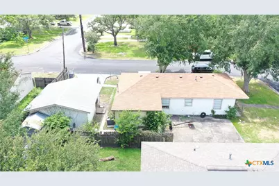 701 E Hiller Street, Victoria, TX 77901 - Photo 7
