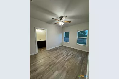 1029 Tabernacle Street, Seguin, TX 78155 - Photo 5