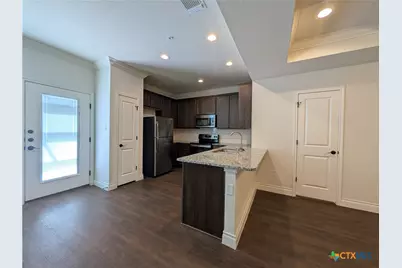 316 Untermaier Street, New Braunfels, TX 78130 - Photo 7