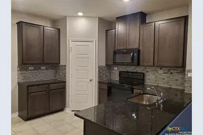 576 Valley Gdn, New Braunfels, TX 78130 - Photo 5