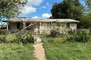111 Bobwhite Ln, Harker Heights, TX 76548 - Photo 1