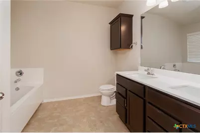 8818 Hidden Oaks Drive, Temple, TX 76502 - Photo 7