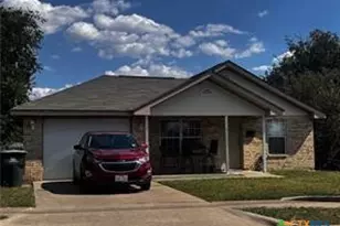 811 S 24th St, Temple, TX 76501 - Photo 1