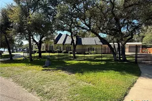 14 Calamity Jane Dr, Morgans Point, TX 76513 - Photo 1
