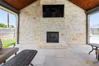 512 Windy Way Drive, Victoria, TX 77904 - Photo 31