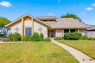 102 Laguna Dr, Victoria, TX 77904 - Photo 1