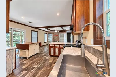1534 San Antonio Street, Rockport, TX 78382 - Photo 7