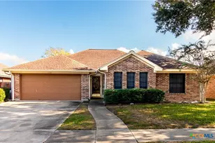 114 Bridle Ln, Victoria, TX 77904 - Photo 1