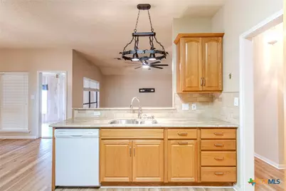 114 Bridle Lane, Victoria, TX 77904 - Photo 3