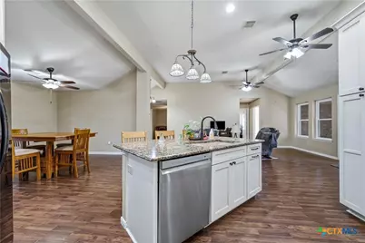 504 Arbor View, Adkins, TX 78101 - Photo 7