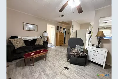 608 Hackberry, Ganado, TX 77967 - Photo 5