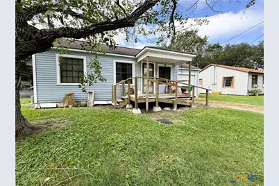 608 Hackberry, Ganado, TX 77967 - Photo 3